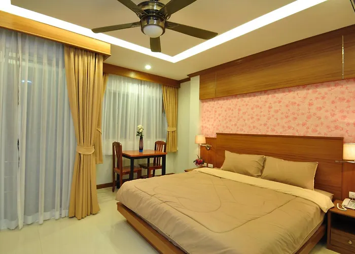 Hotel: Green Harbor Hotel & Service Apartment