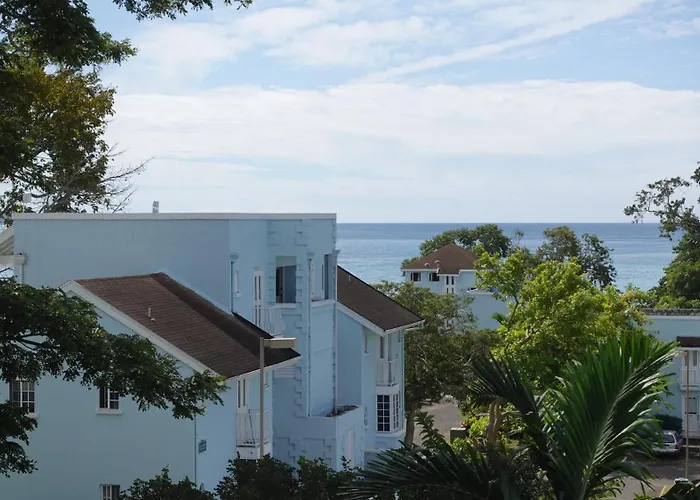 Hotel with Tennis: Point Village Studio