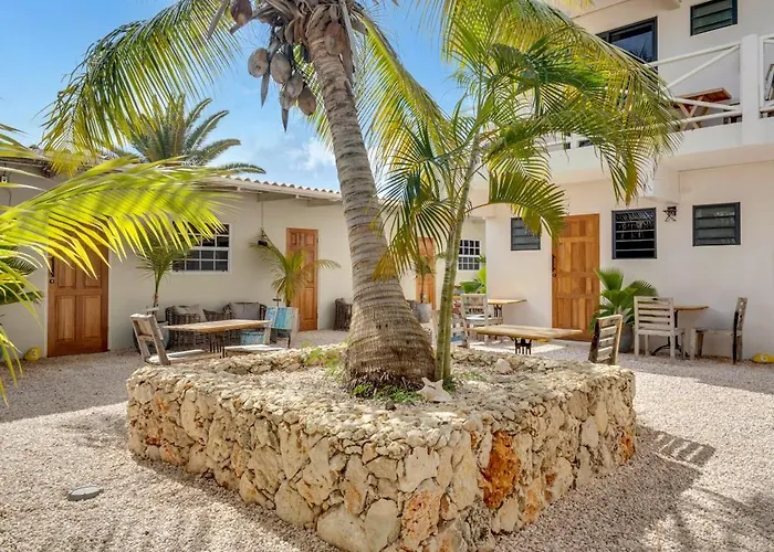 Hotel: The Hut Bonaire