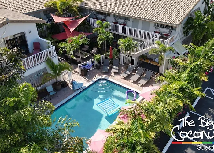 Hotel: The Big Coconut Guesthouse - Gay Men'S Resort