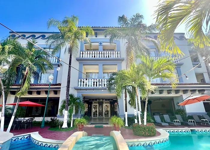 Hotels with pool Quinta Real