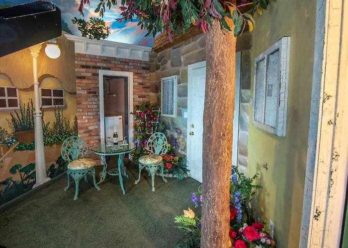 The Anniversary Inn - Fifth South