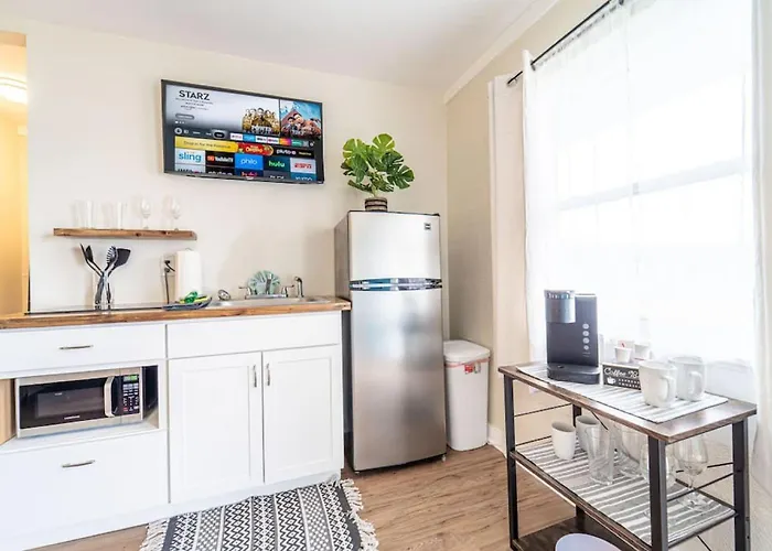 Bahama Breeze Suites