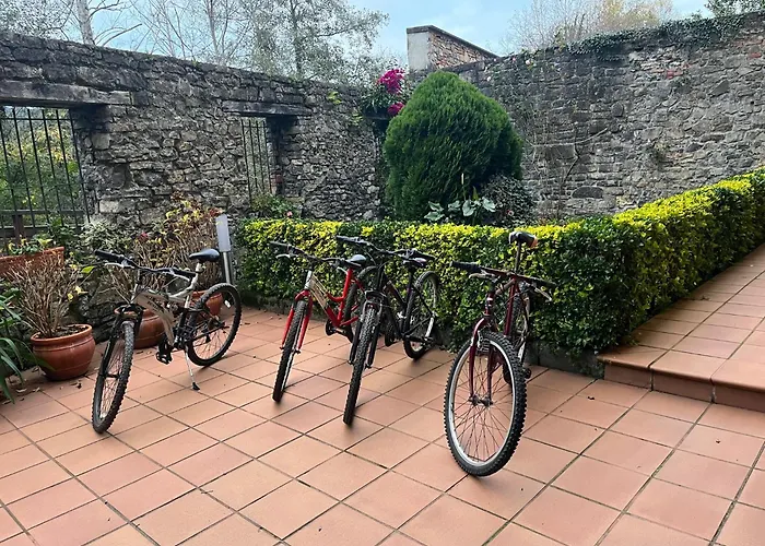 Turisticos Paseo De La Alameda