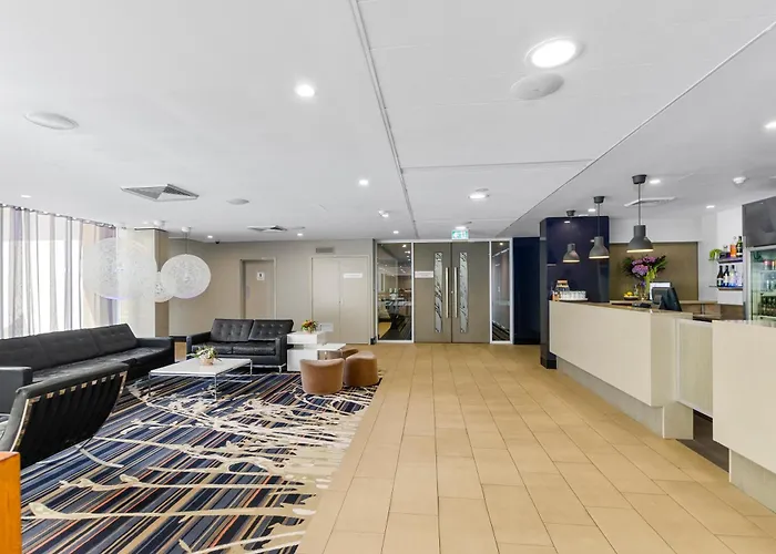 Quality Suites Pioneer Sands