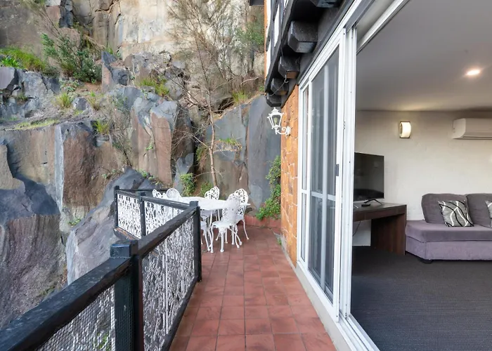 Hotels with a view Leisure Inn Penny Royal & Apartments