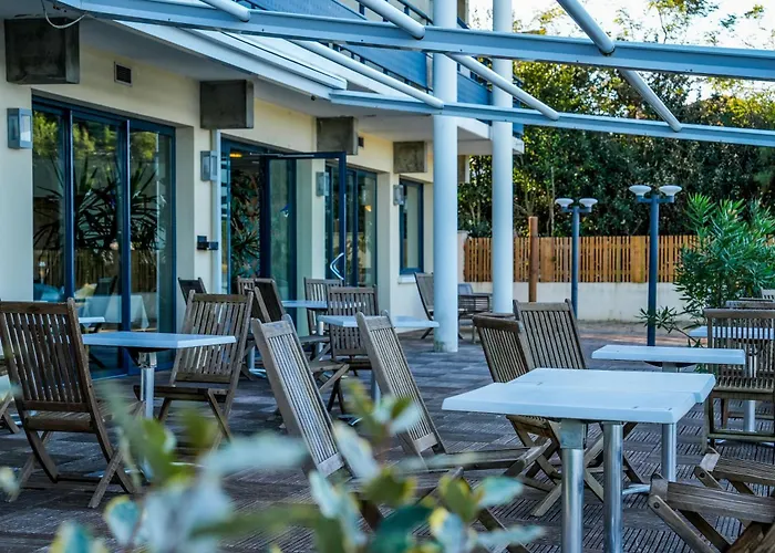 Resort: Hotel Le Pavillon Bleu