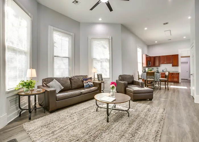 2 Mi To French Quarter: Walkable Nola Home