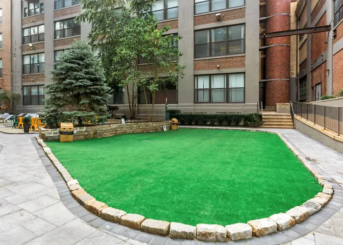 Vacation rental: Broad Street Apartment