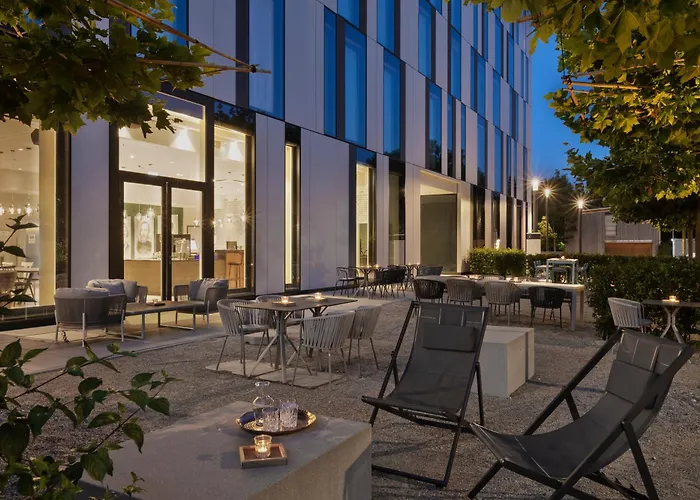 Stellaris Apartment Hotel