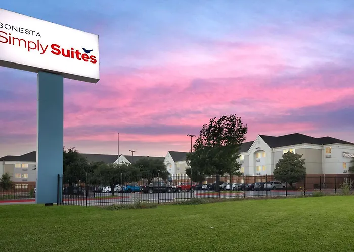 Hotels Close to Airport Sonesta Simply Suites Austin South