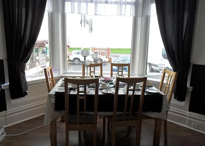 Pet Friendly hotel: Anzy Panzy Hotel