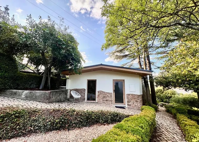 Vila: Casa Fundeira - Quinta Dos Esconhais