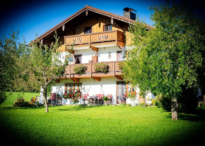 Ferienwohnungen Hollweger inkl. Chiemgaukarte