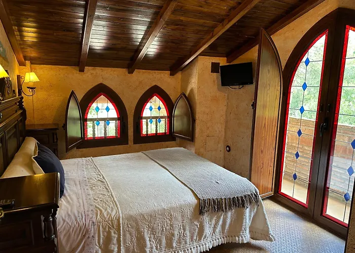 Casa Rural Ermita Santa Maria de la Sierra