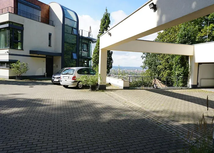 Villa via Lapis - Panoramablick über Dresden - Garten - Pool - Sauna - Luxus