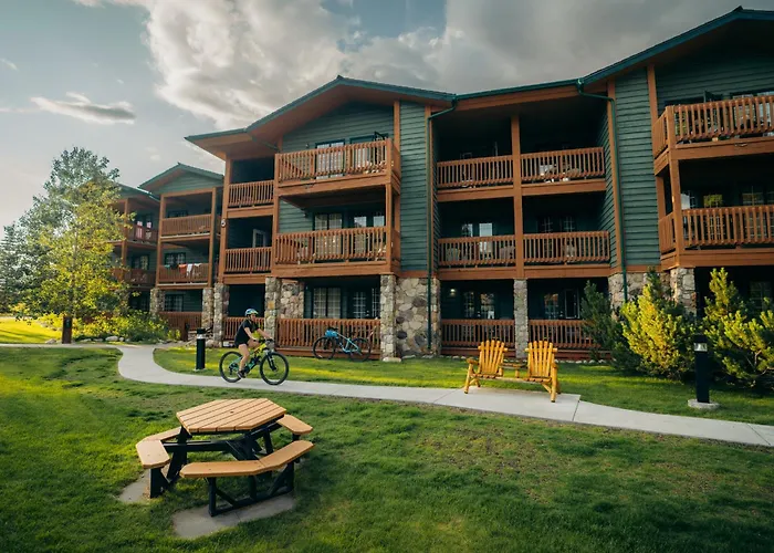 Hotel with view: Lake Louise Inn