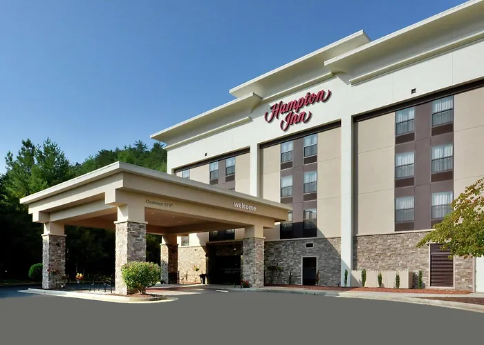 3 star hotels Hampton Inn Martinsville