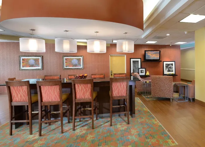 3 star hotels Hampton Inn Martinsville