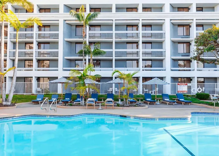 Resort: Hotel Mdr Marina Del Rey- A Doubletree By Hilton