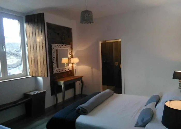 Casa Amarela_ Alojamento Local Mértola