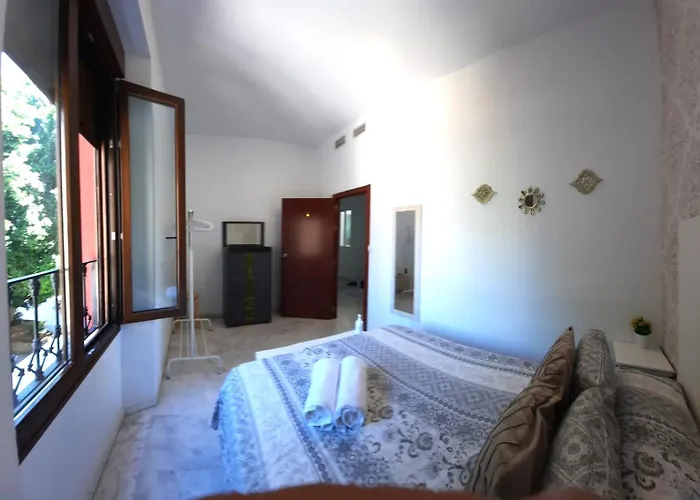 Budget And Lovely Rooms Las Setas