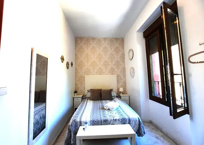 Budget And Lovely Rooms Las Setas