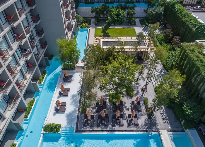 Airport Hotel: Proud Phuket, Naiyang Beach