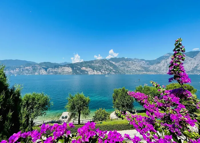Hotel mit Pool: Hotel Villa Carmen