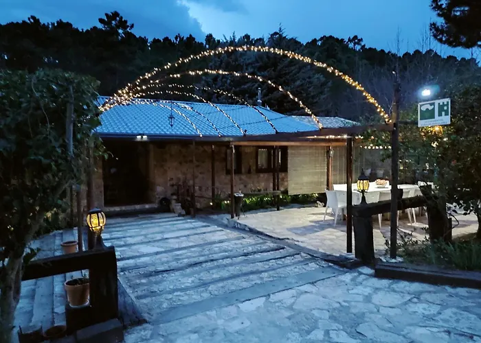 Perros hoteles Lujo En Finca Zafiro Lagunazo Riopar 5 O 3 Dormitorios Y 3 Baños Parque Natural Del Rio Mundo