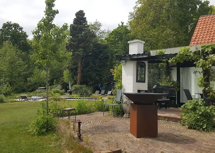 Vakantieverhuur: Landhuis het Woud. max. 11 pers. with private pool