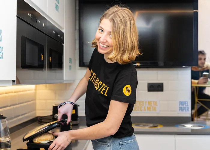 Petit Hostel Palacio Real