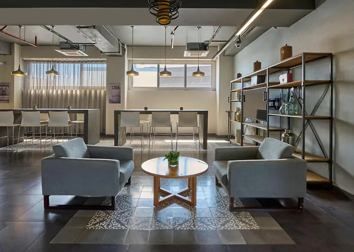 Family Hotel: City Express Plus By Marriott Ciudad De Mexico Patio Universidad