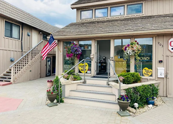 Motel: Woodland Motel