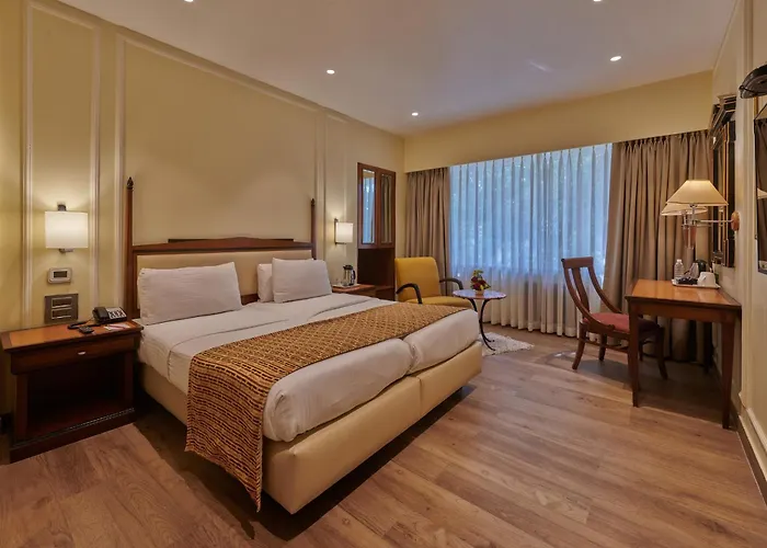 Beach hotel: Hotel Residency Andheri
