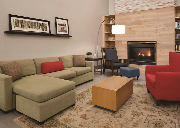 Central hotel: Country Inn & Suites By Radisson, Cedar Falls, Ia