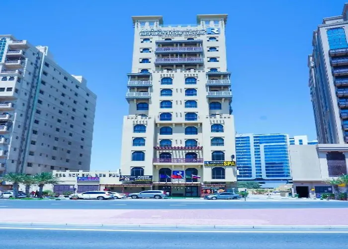 Hotels With Four Stars Palette Royal Reflections And Spa Dubai