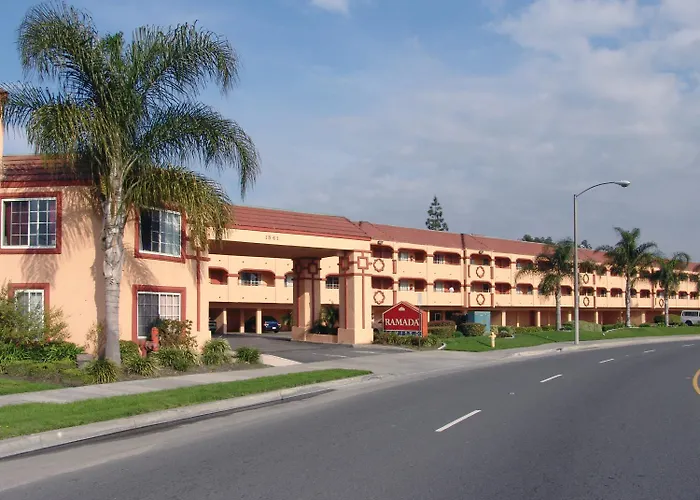 Resort: Ramada By Wyndham Ontario Airport & Convention Center