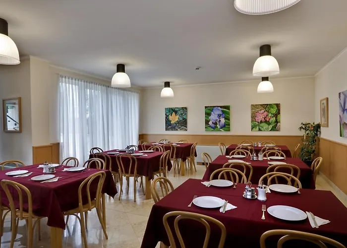 Günstiges Hotel: Jagelló Business Hotel