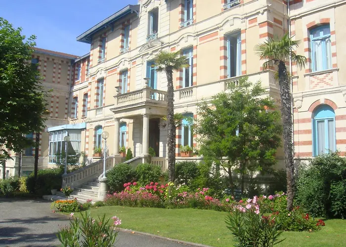 Self Catering: Résidence de Tourisme Vacances Bleues Villa Regina