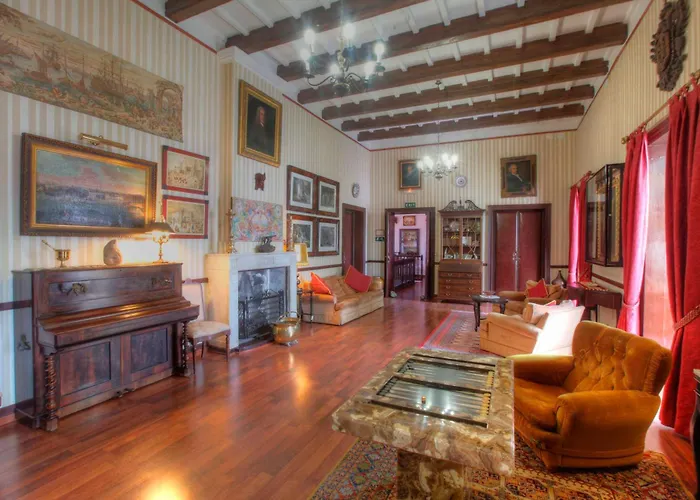 Hotel Ping Pong: Hotel del Almirante