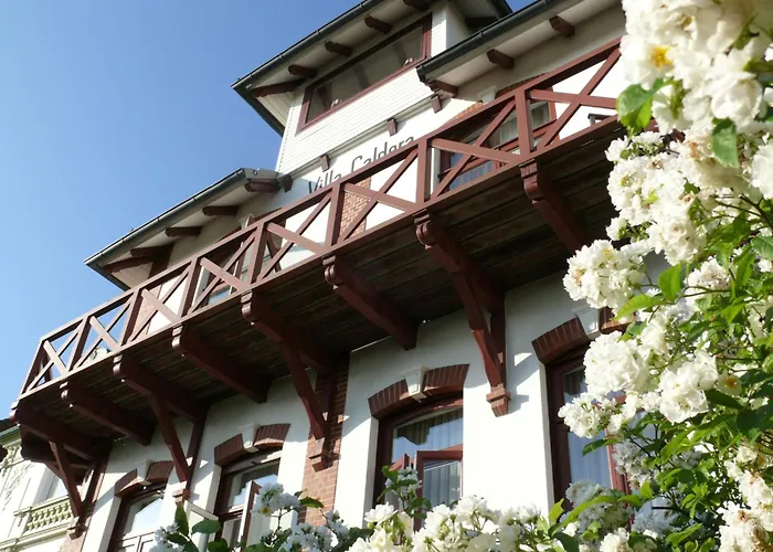 3-Sterne-Hotel: Hotel Villa Caldera