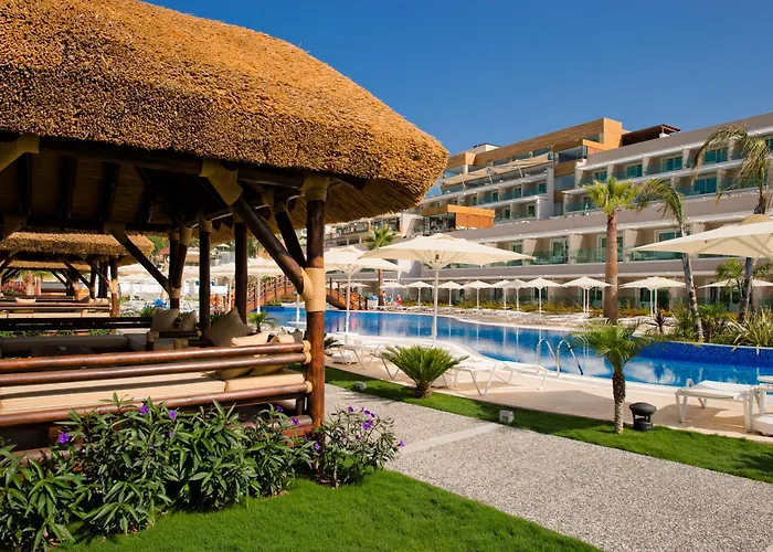 Resort: Bellazure Hotel