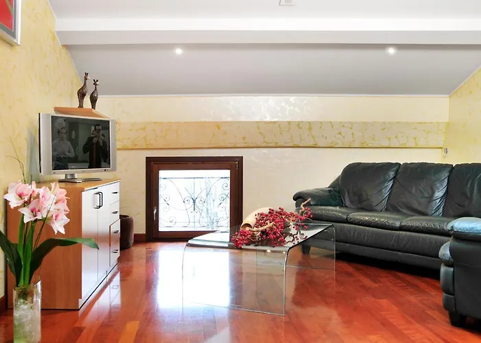 Cheap hotel: Hotel Stella