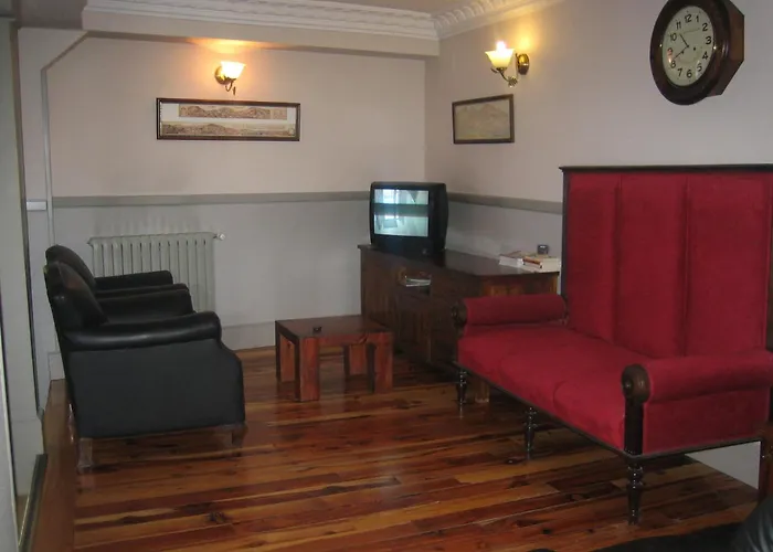 Hostal Canovas