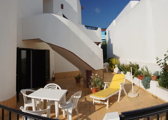 Hotel de 3 estrellas: Apartamentos E Quartos Atalaia