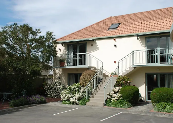 Motels Alcala Motor Lodge