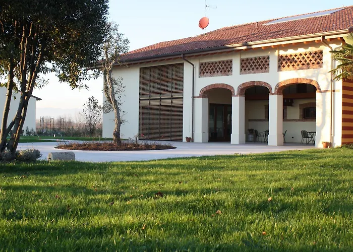 Villa con piscina: Tenuta La Borghetta