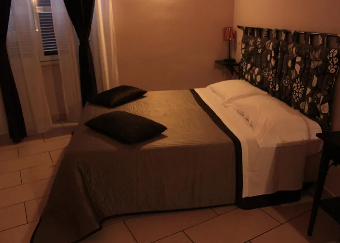 San Lorenzo Rooms