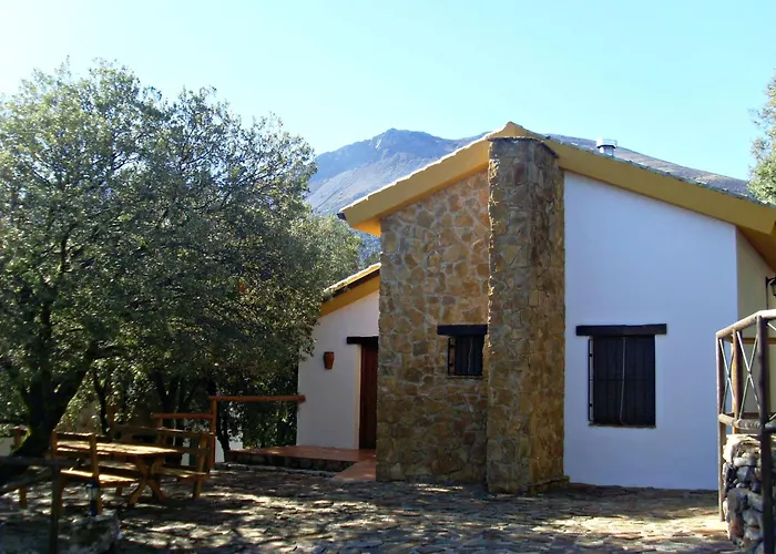Villa con piscina: Casas Rurales Cortijos el Encinar